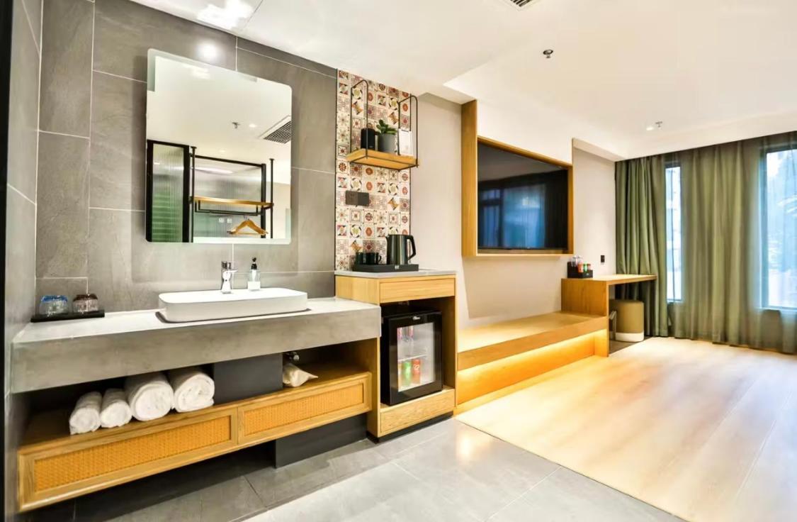 True Go Hotel - Shanghai Jing'An Temple Nanjing West Road Ngoại thất bức ảnh