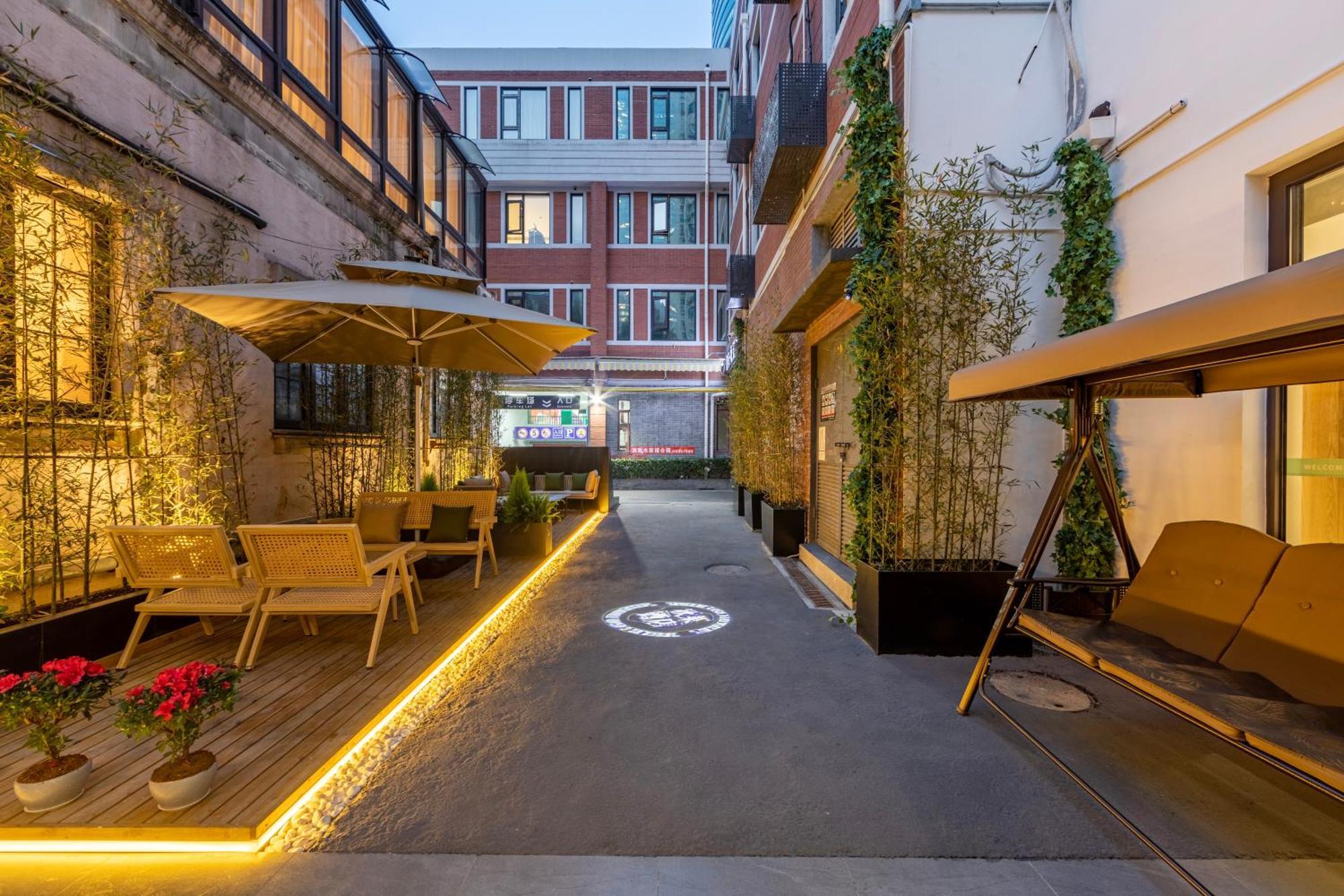 True Go Hotel - Shanghai Jing'An Temple Nanjing West Road Ngoại thất bức ảnh