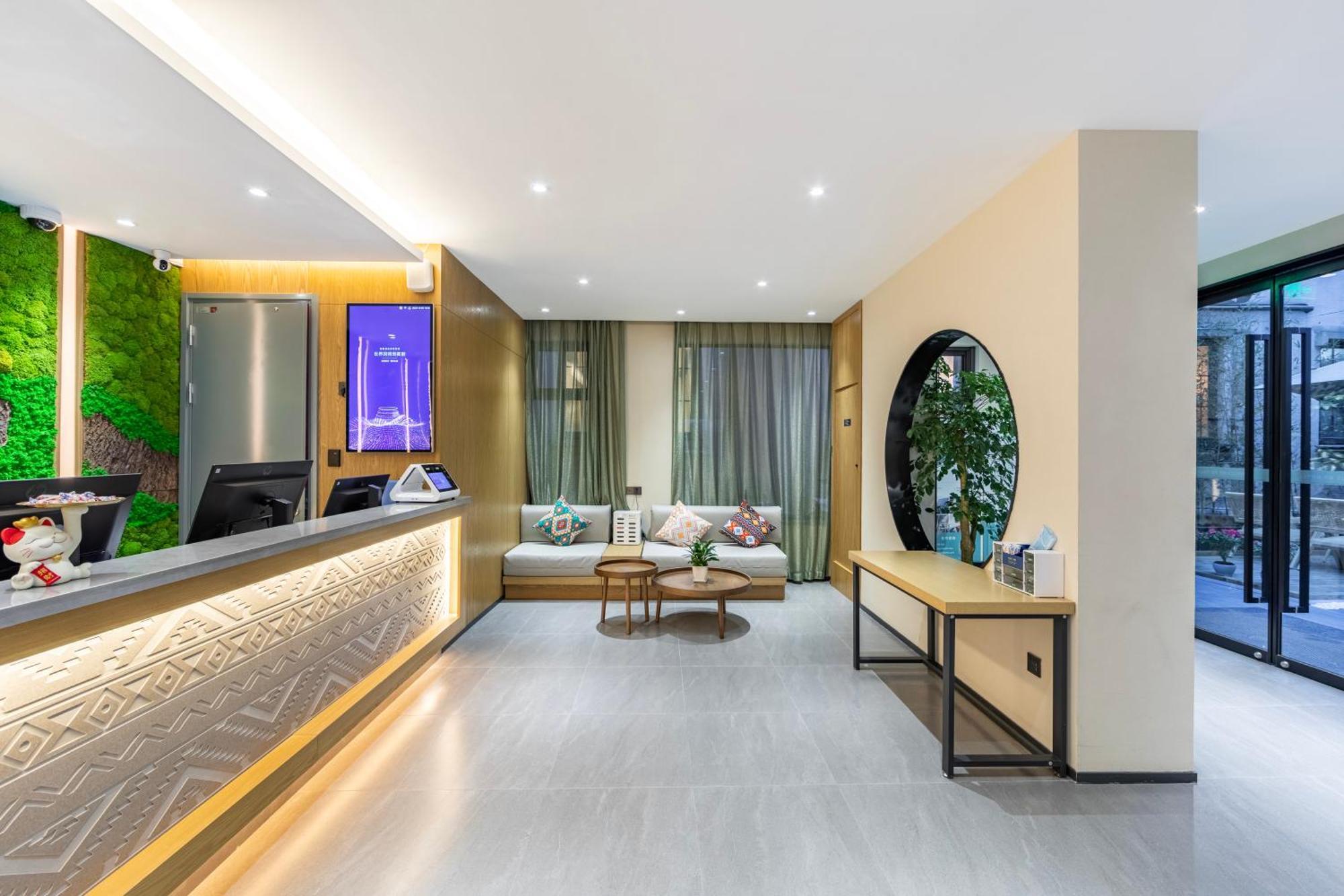True Go Hotel - Shanghai Jing'An Temple Nanjing West Road Ngoại thất bức ảnh