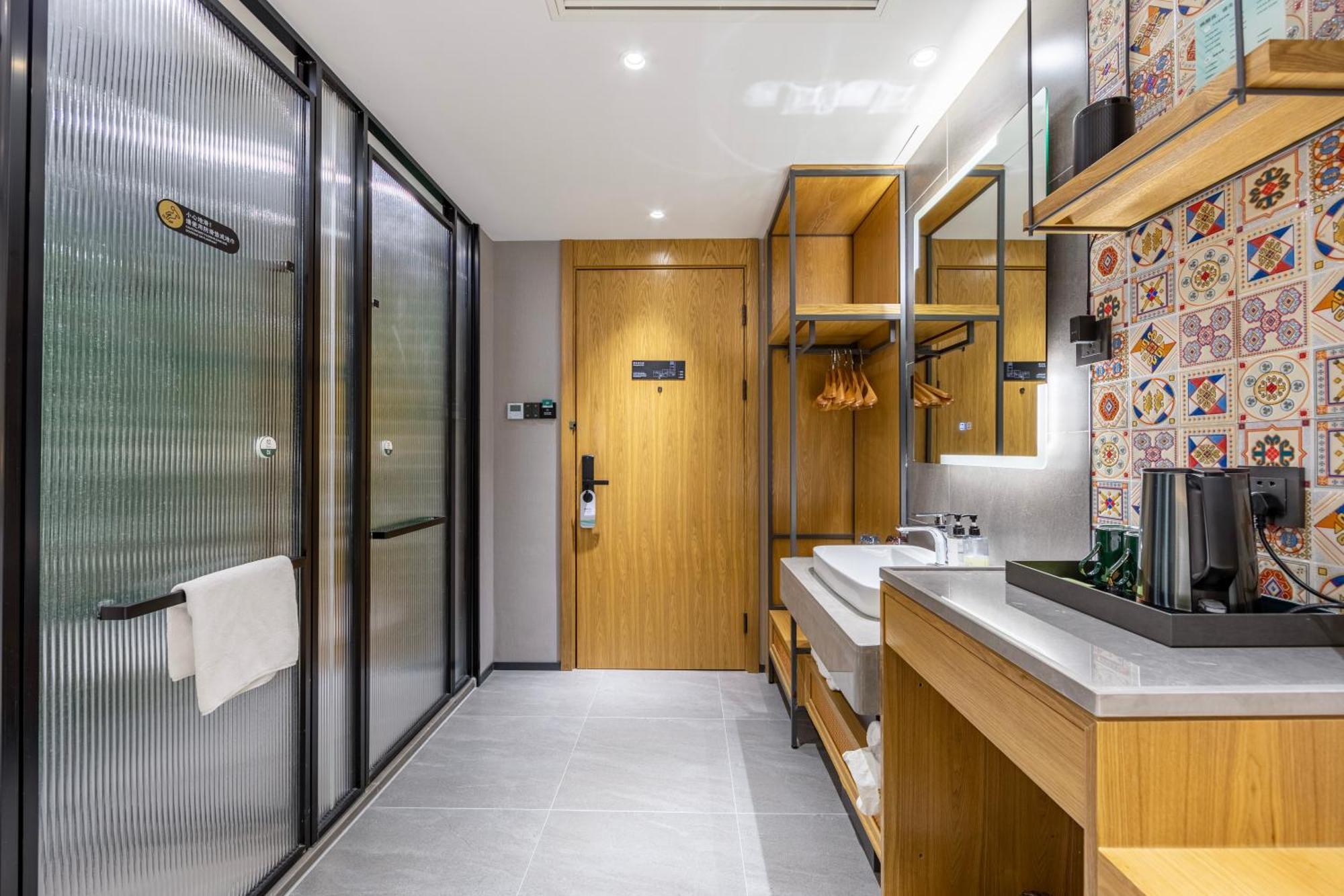 True Go Hotel - Shanghai Jing'An Temple Nanjing West Road Ngoại thất bức ảnh
